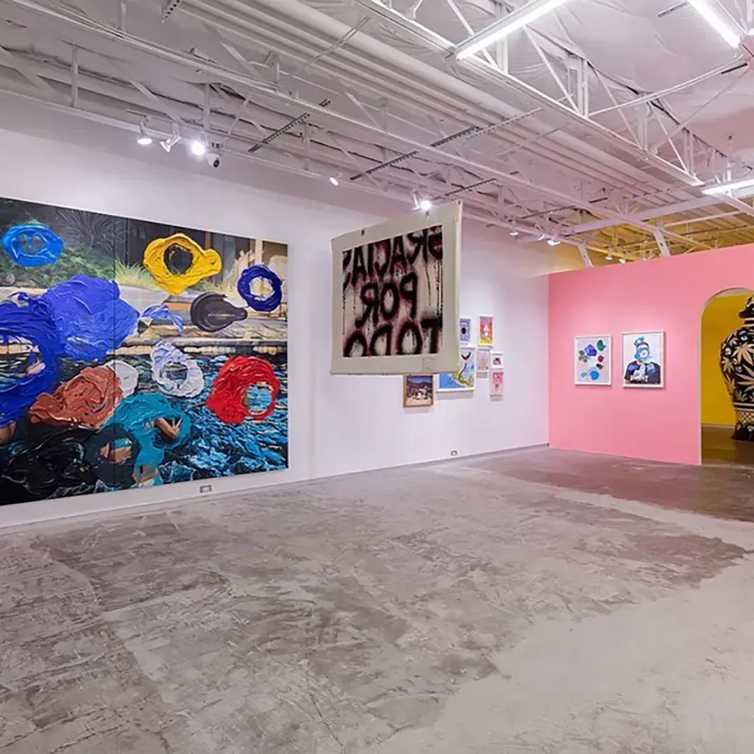 Interior of Galería OMR
